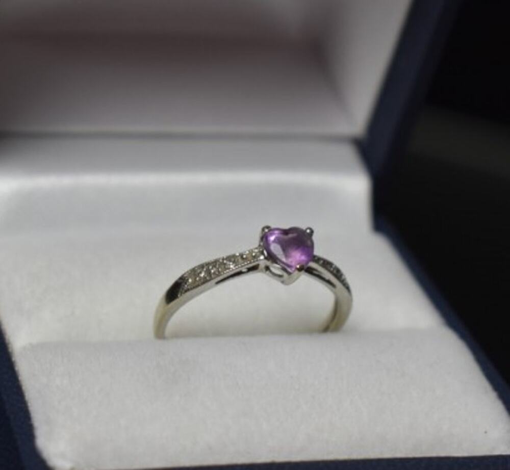 10K White Gold Amethyst & Diamonds Ring Size 8